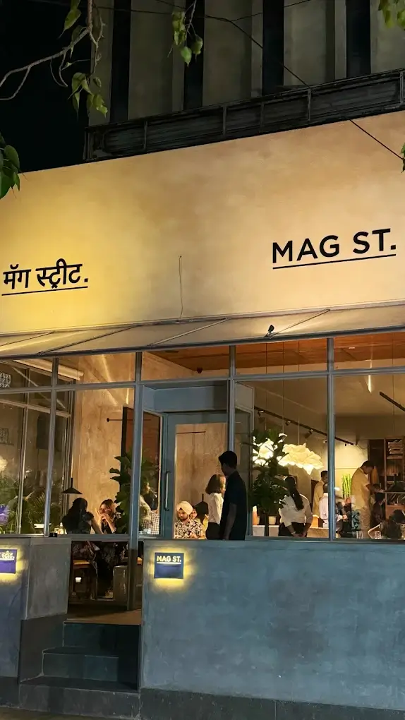 Mag St., Linking Road, Bandra West, Mumbai